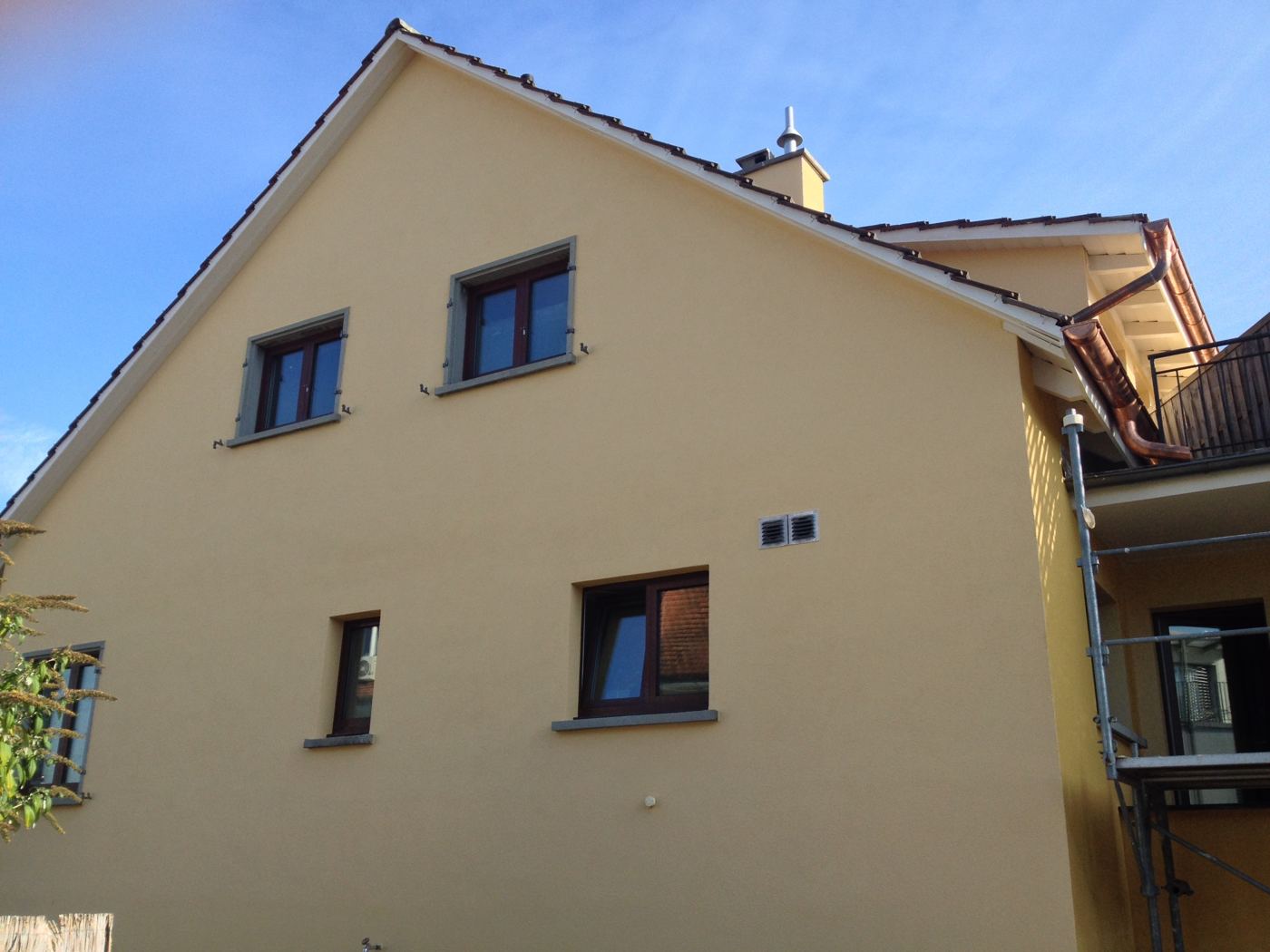 Eingefärbter Fassadenputz, Dübendorf, Foto 5
