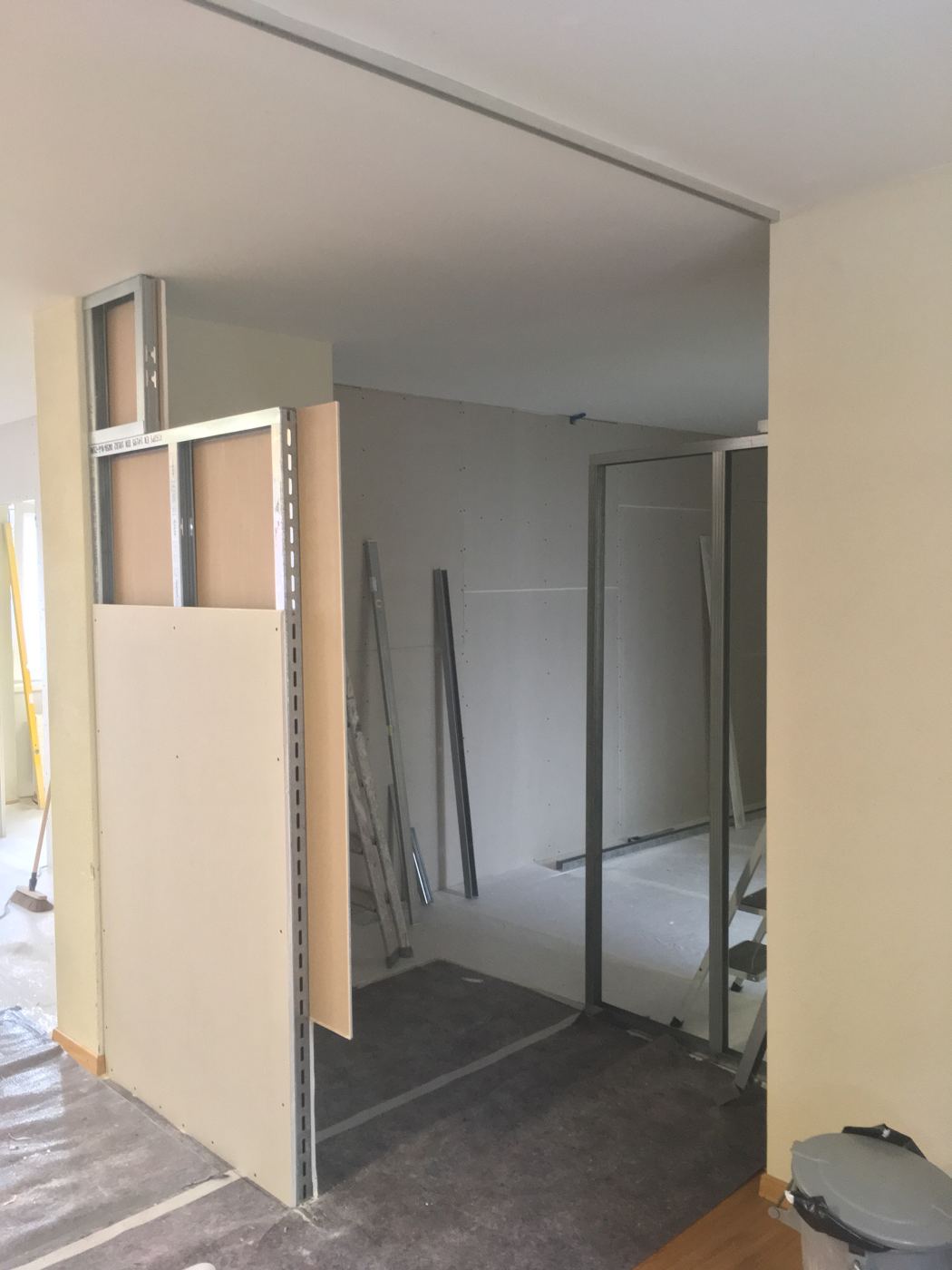 Büro/Umkleideraum, MRS.SPORTY, Foto 3