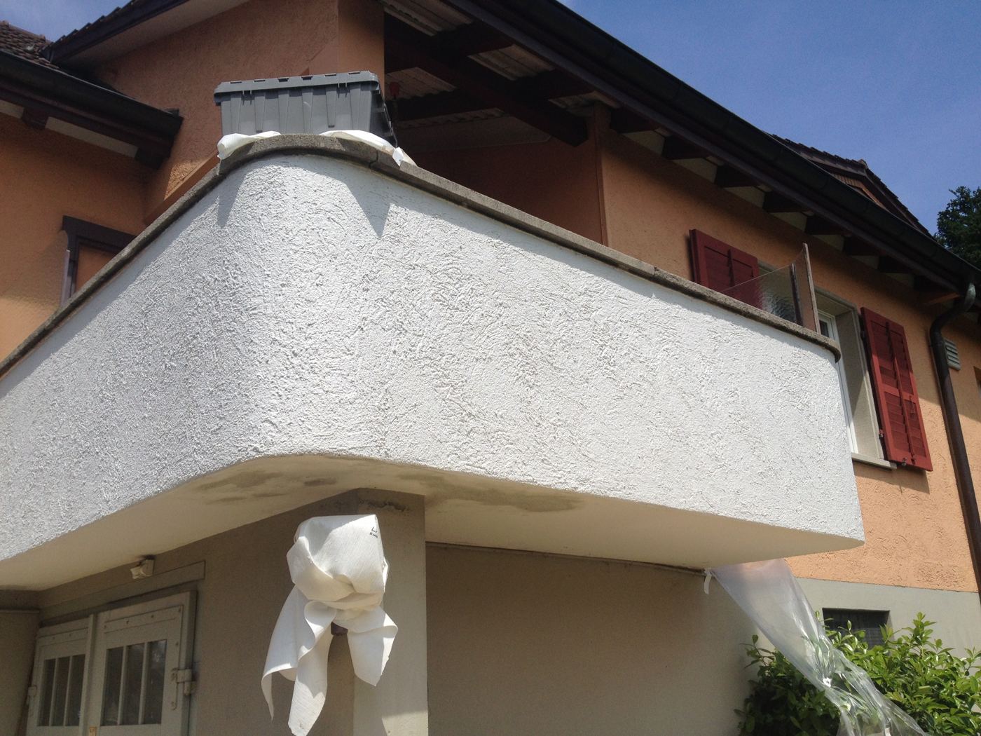 Balkonfassade und Fassadenflick, Umbau Volketswil, Foto 8